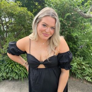 Meet your Posher, Coty